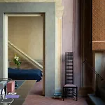 Impressive Renaissance Residence With Elevator